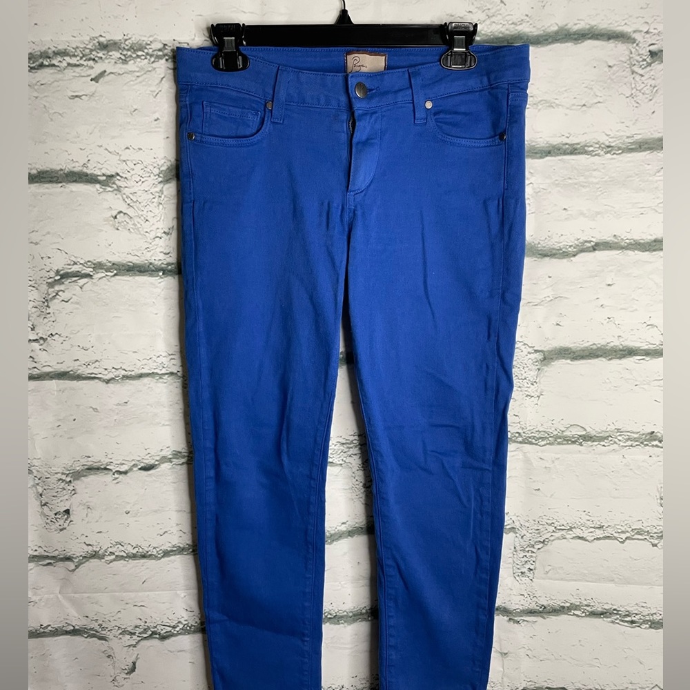 Paige Denim - Blue Capri size 28